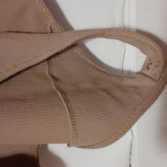 A&F Bodysuit - Picture 4 of 5